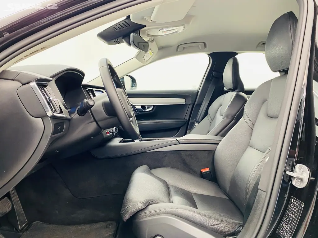 Volvo V90, B4 AWD Cross Country - fotka 5