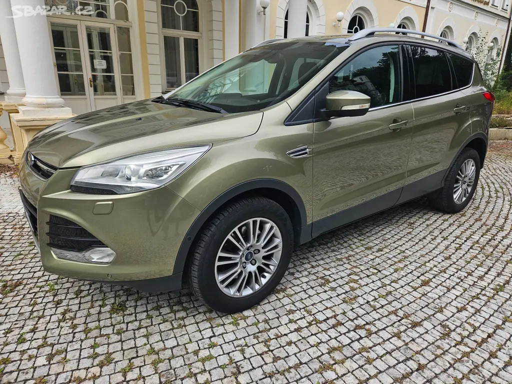 Ford Kuga 2.0 TDCi 120 kW aut. 4x4 m[telefon skryt] km