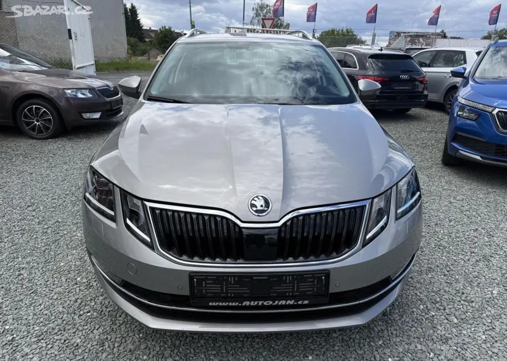 Škoda Octavia 1.5 TSI DSG STYLE benzín automatická - fotka 2