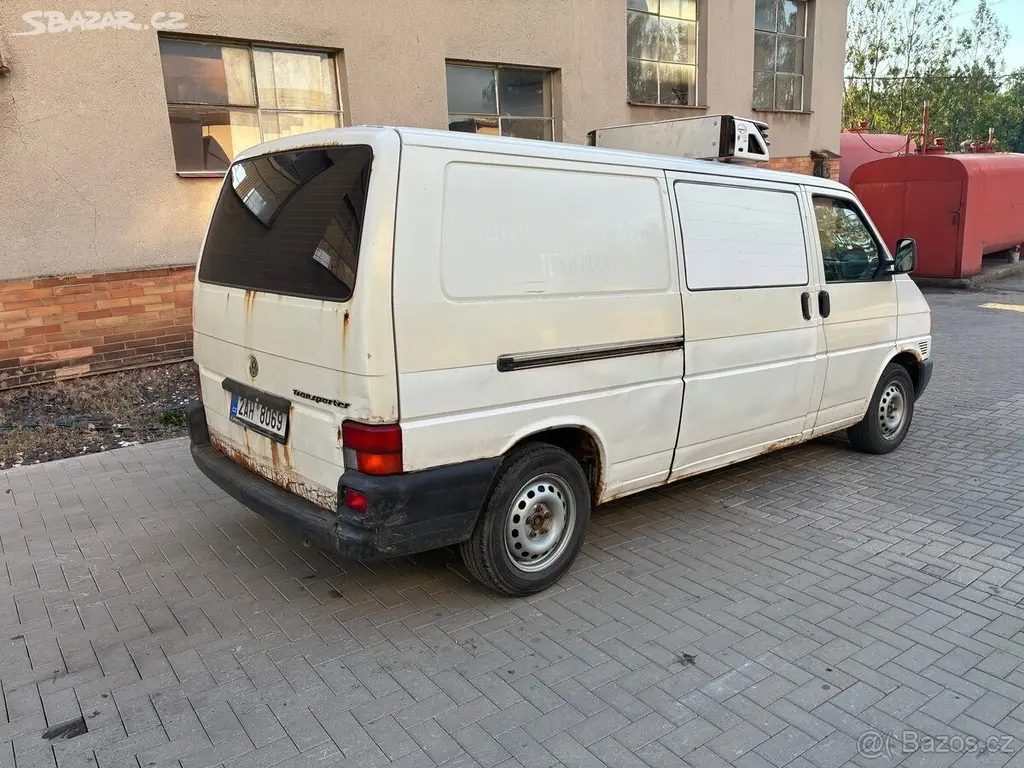 Volkswagen Transporter 2,5 TDI, MRAZAK - fotka 4