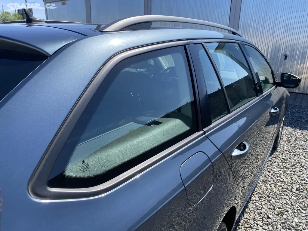 Škoda Octavia 1.6TDi 115PS COMBI DSG DPH TOP - fotka 5