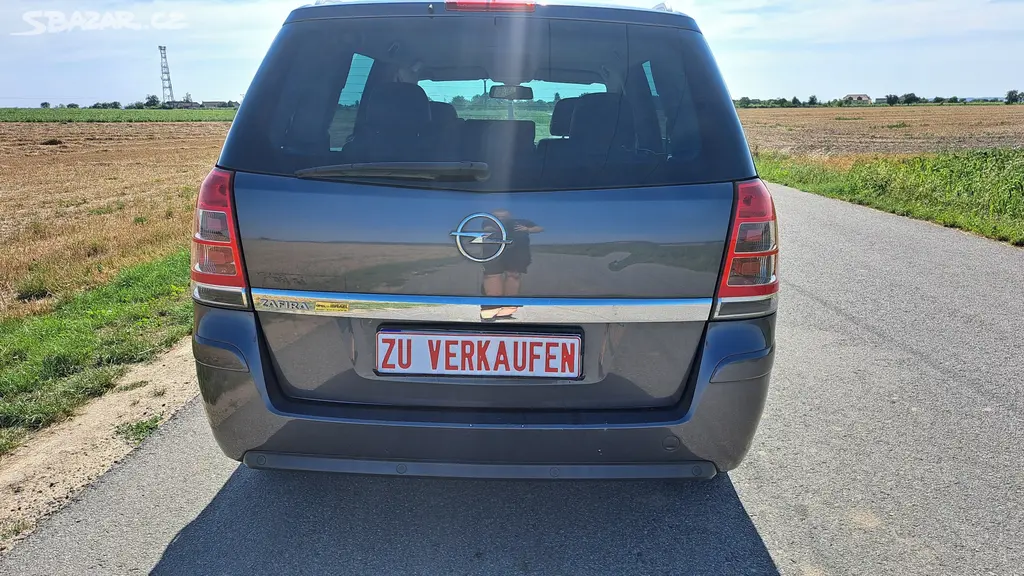 opel zafira B 1,8i 2009 - fotka 6