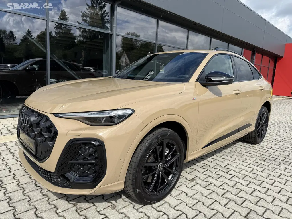 Audi Q5, SB TDI 150kW 4X4 S-LINE R20 3D - fotka 2