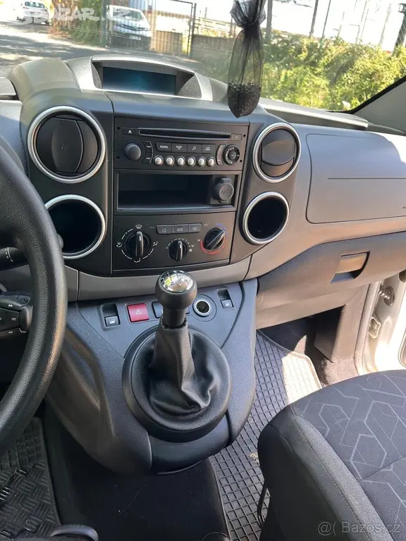 Peugeot Partner Tepee 1,6 56000km najeto - fotka 4