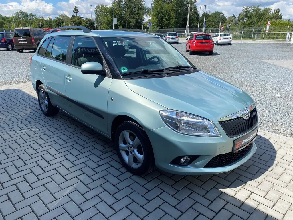Škoda Fabia, 1.4i 63kW-KLIMATIZACE-46 000KM - fotka 6