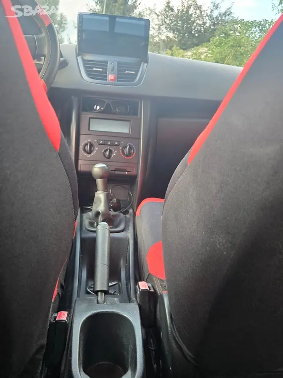 Peugeot 207,1.6 HDI 80 KW, 131000km - fotka 4