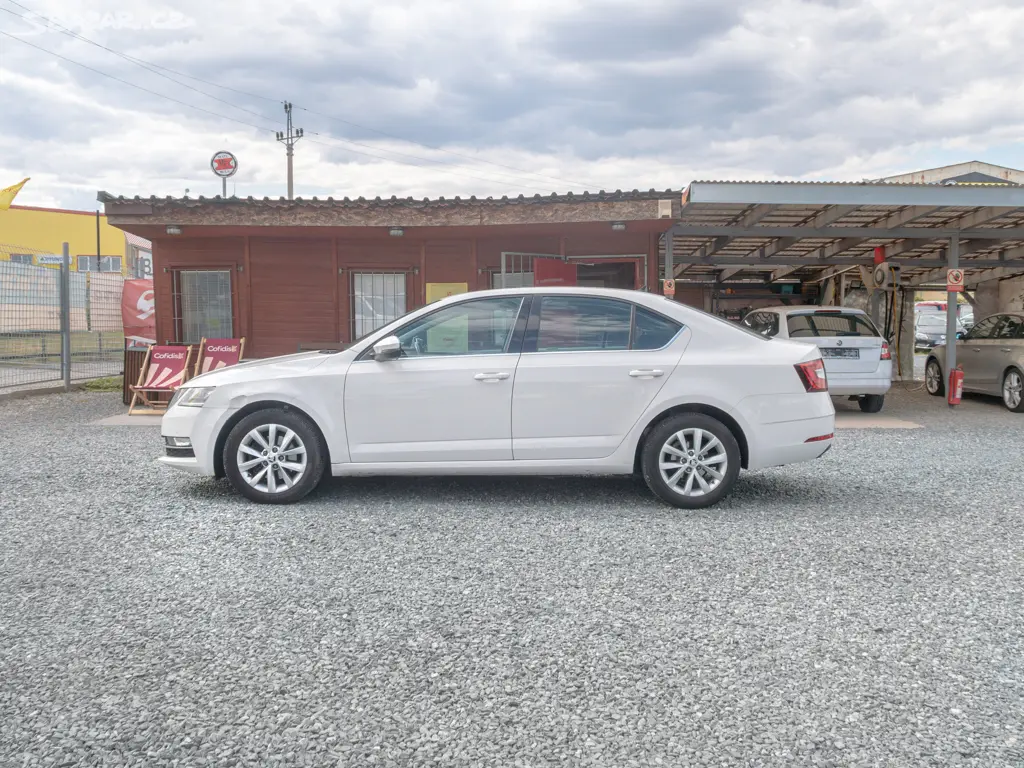 Škoda Octavia ČR 2.0TDI 110KW DSG NAVIGACE