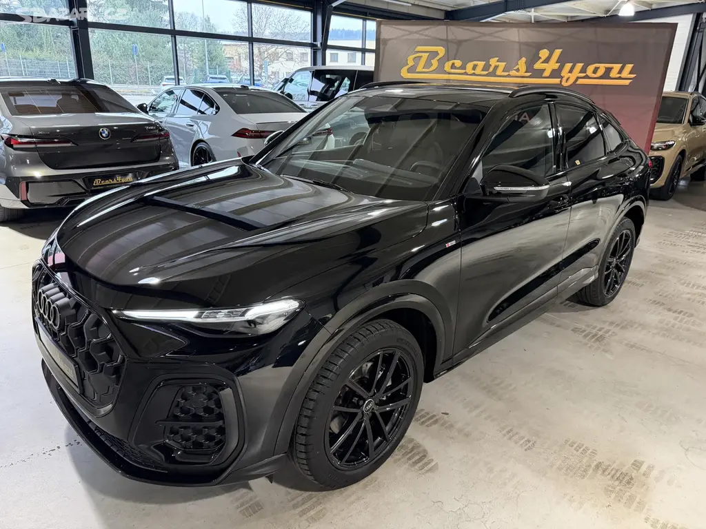 Audi Q5, SB TFSI 150kW 4X4 SLINE R20 3D - fotka 2