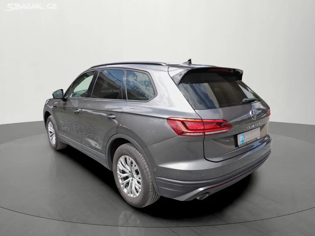 Volkswagen Touareg, 3.0TDI V6 8°AT 4x4 Tažné ČR - fotka 3