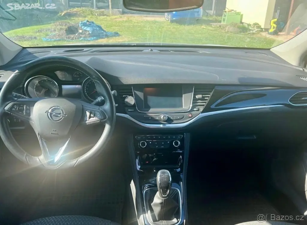 Opel Astra 1,0 Sports Tourer 1.0/ 77 kW - fotka 5