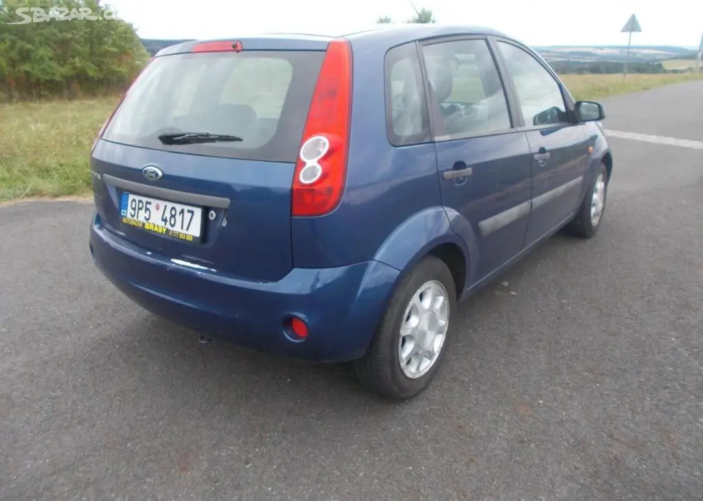 Ford Fiesta 1,4 benzín manuální - fotka 5