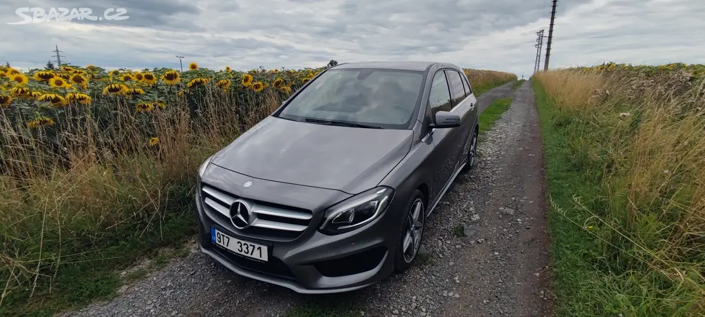 Také na splátky Mercedes Benz B 180d AMG-LINE 1.6 - fotka 5