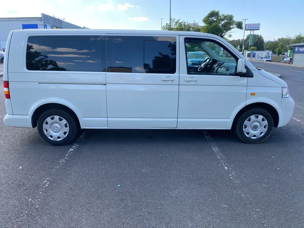 Volkswagen Caravelle2,5tdi,96kw,automat,long,9míst - fotka 5