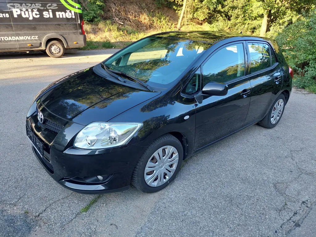 Toyota Auris 1.4 16V, 71kw, benzin, rok 2007...