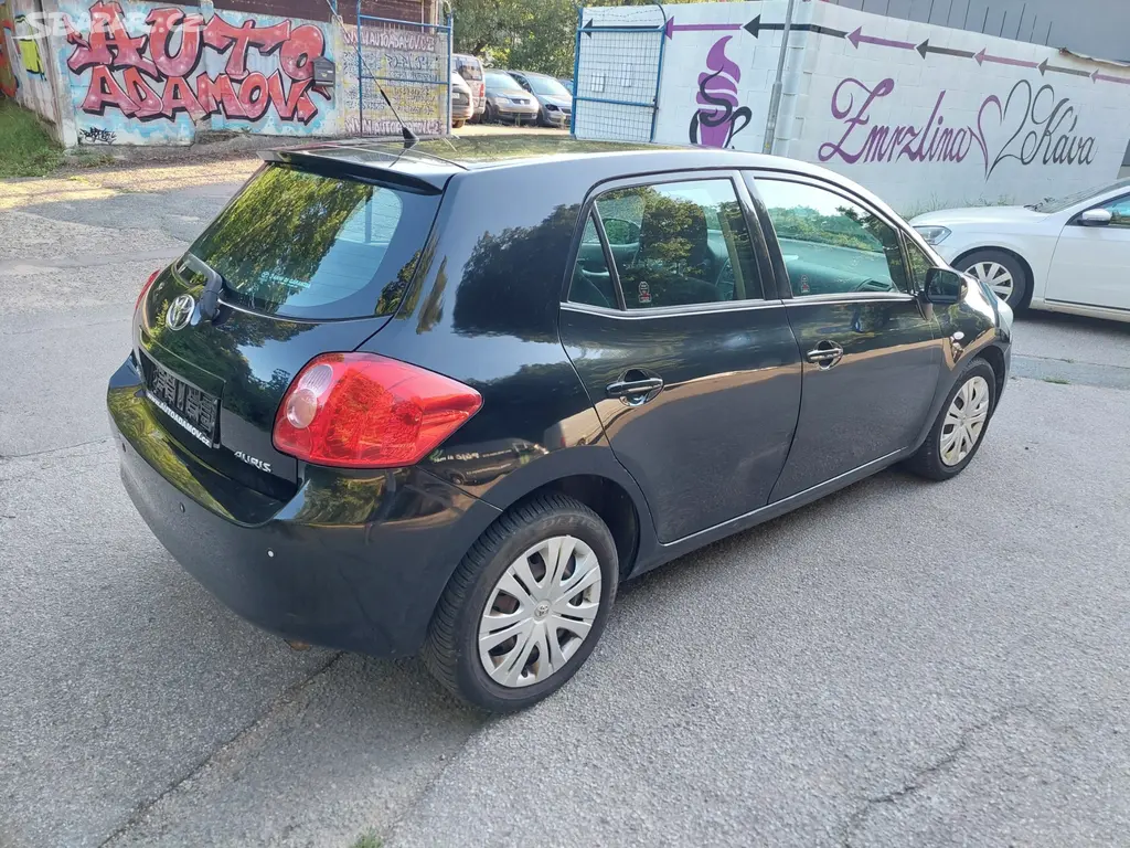 Toyota Auris 1.4 16V, 71kw, benzin, rok 2007... - fotka 5