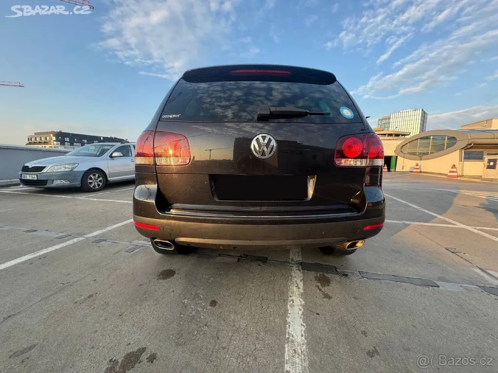 Volkswagen Touareg 3,0 tdi - fotka 2