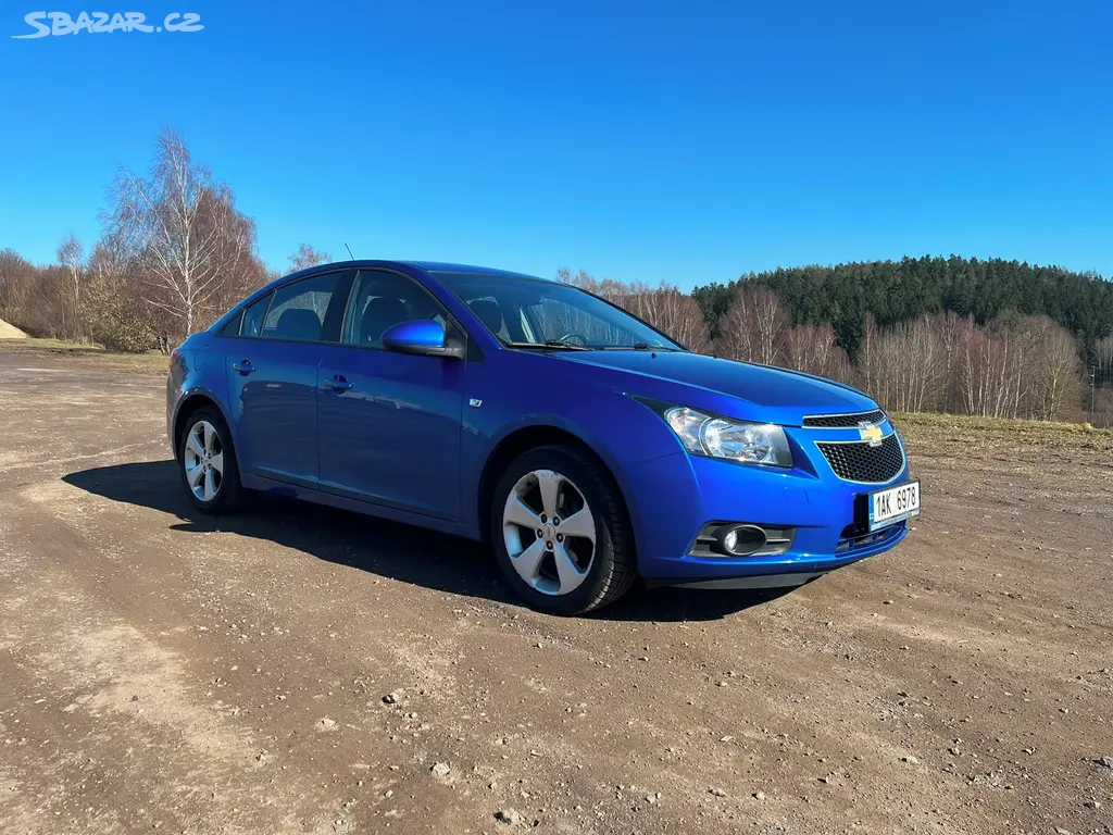 Chevrolet Cruze 1.6i, tažné, klima - fotka 3