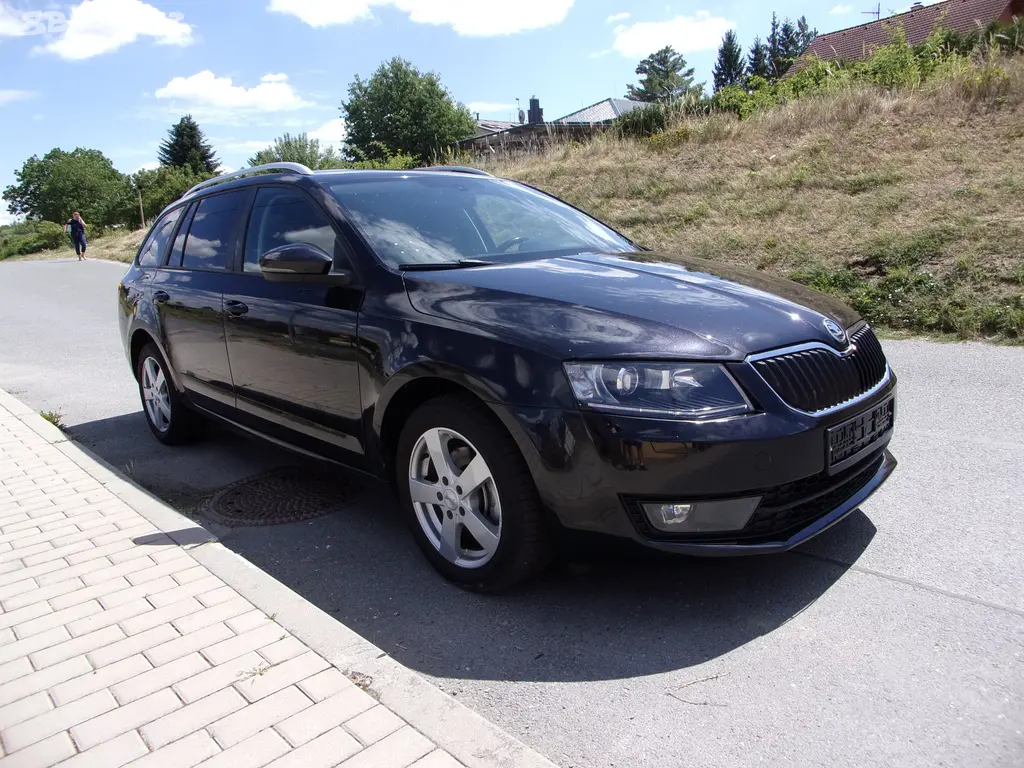Škoda octavia kombi 1.4 TSI,DSG,xenon,kůže,Canton