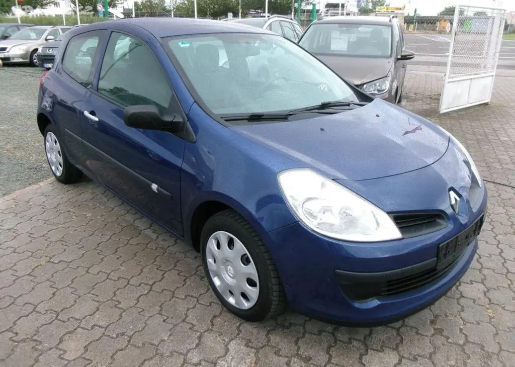 Renault Clio 1.2i 55kw,klima,serviska benzín