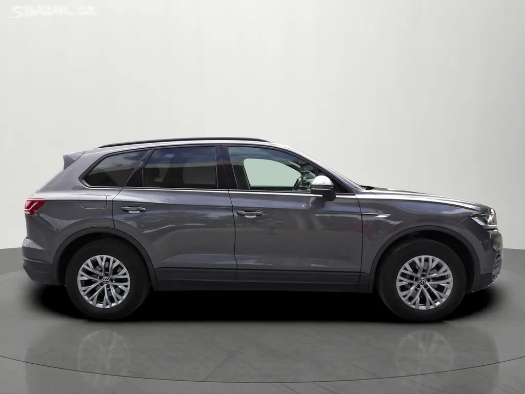 Volkswagen Touareg, 3.0TDI V6 8°AT 4x4 Tažné ČR - fotka 5
