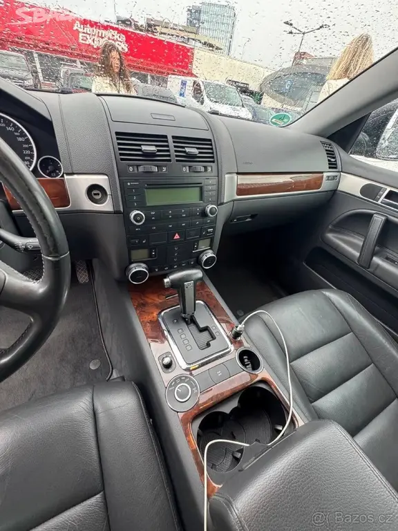 Volkswagen Touareg 3,0 tdi - fotka 5