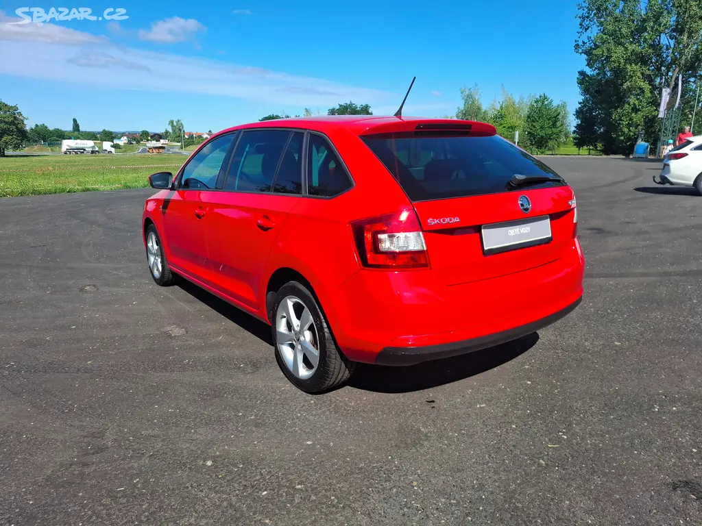 Škoda Rapid 1.2TSi 77kW,senzory,aut.klima,tažné ! - fotka 6