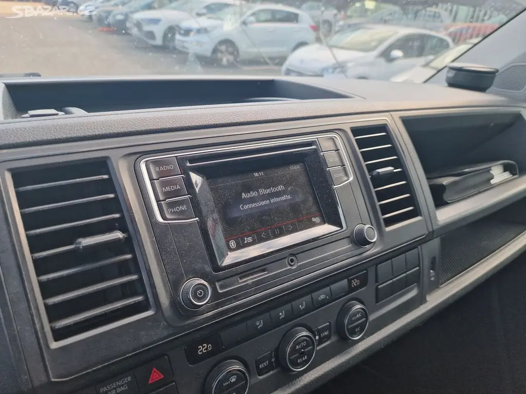 Volkswagen Caravelle, T6 2.0Tdi 110KW 8-MÍST DOVOZ I - fotka 2