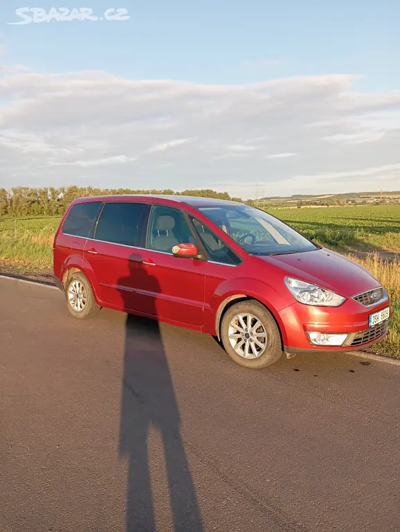 Ford Galaxy 2,0 TDCI 103 KW - fotka 2