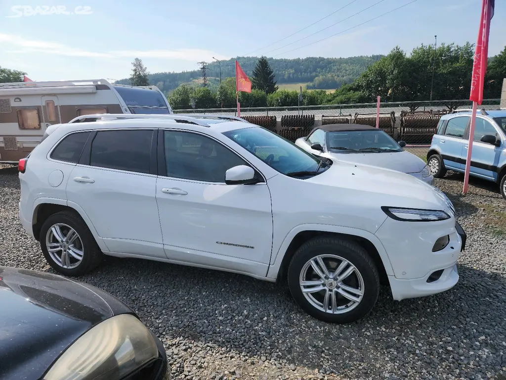 Jeep Cherokee 4x4 Overland 2.2 Mjtd