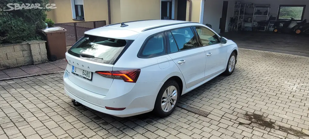 Škoda Octavia 4 TSi model 2023 VIRTUAL NAVI tažný - fotka 4