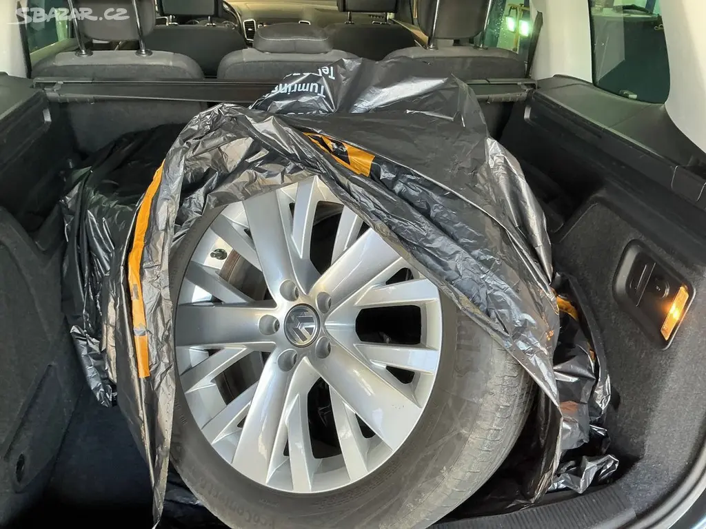 Volkswagen Sharan, 2.0Tdi 103KW LIFE PĚKNÁ VÝBAVA - fotka 2