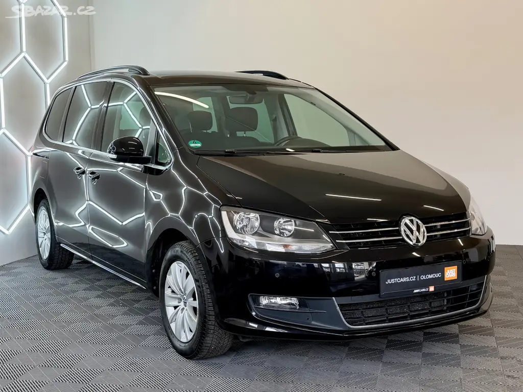 Volkswagen Sharan, 1.4 TSI 110kW 7MÍST/GPS NAVI - fotka 4