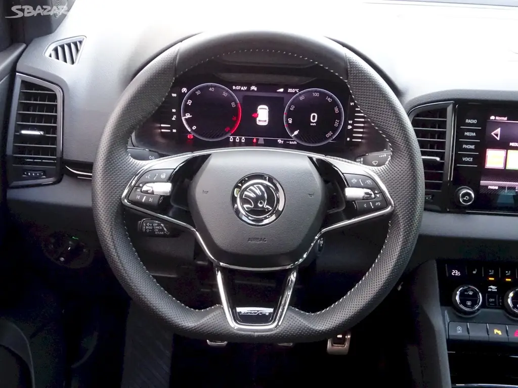 Škoda Karoq, 1,5 TSi/110kW Sportline Plus - fotka 6