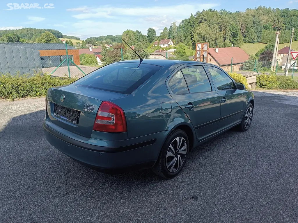 Škoda Octavia 1.6 85kw benzín - fotka 5