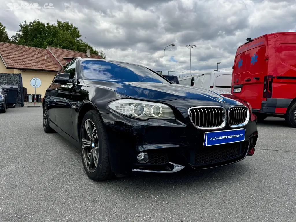 BMW Řada 5, 530XD M-paket - fotka 2