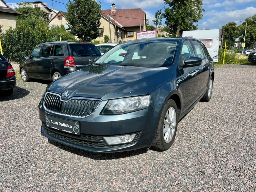 Škoda Octavia 1.6 TDI 77 kW III DSG Servis,Stav