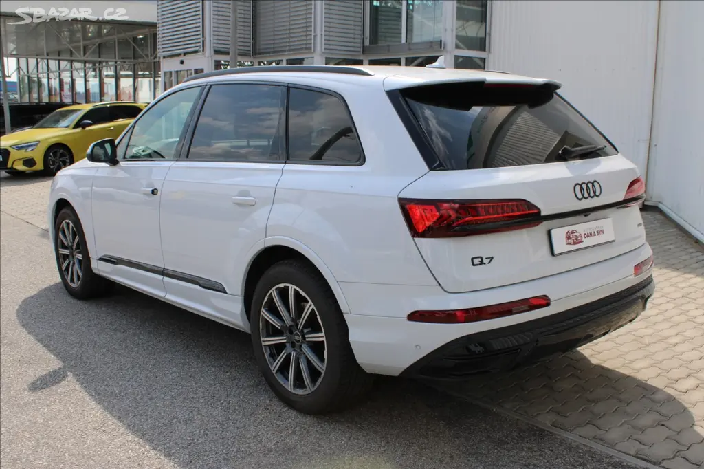 Audi Q7, 3,0 TDI quattro S line - fotka 4