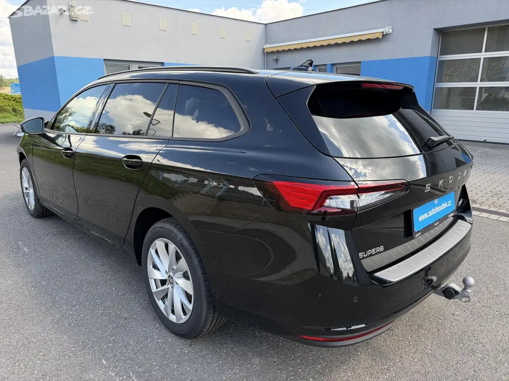 Škoda Superb, Kombi 1,5i hybrid auto. závěs - fotka 5