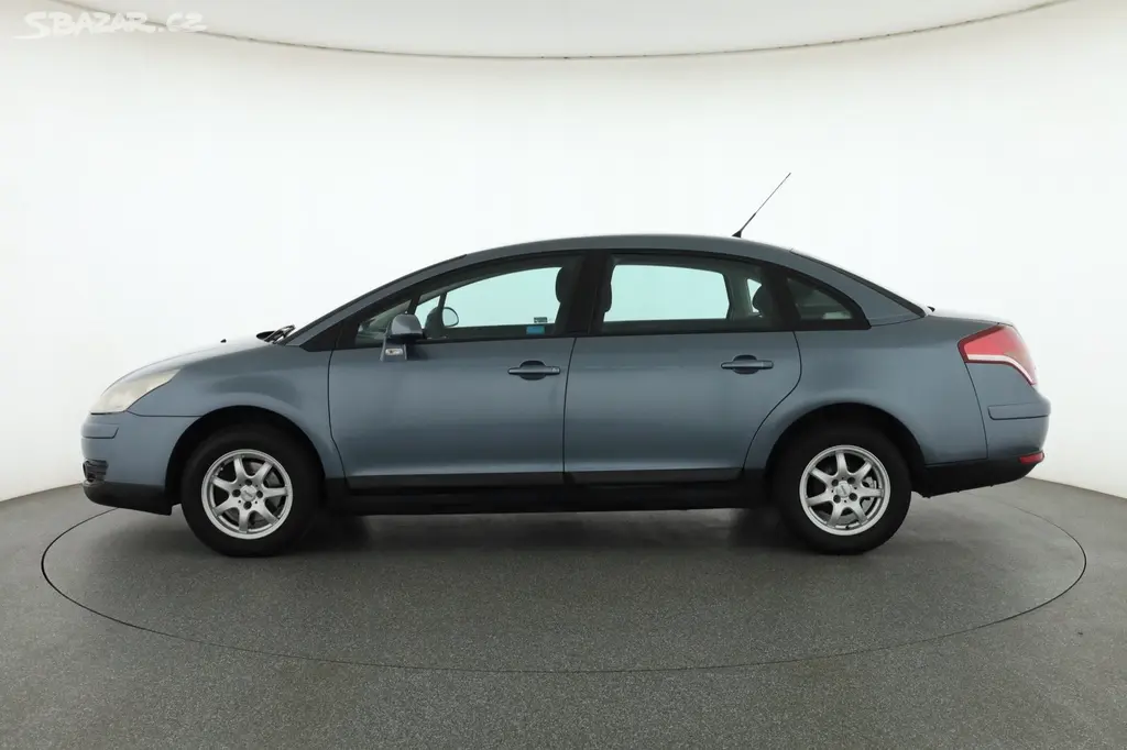 Citroën C4, 1.6 16V, Klima - fotka 3