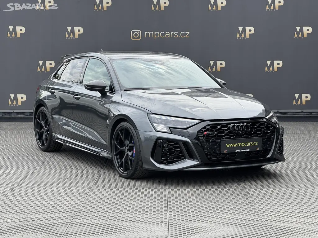 Audi RS3, 2.5TFSi 294kW Quattro, Matrix - fotka 3