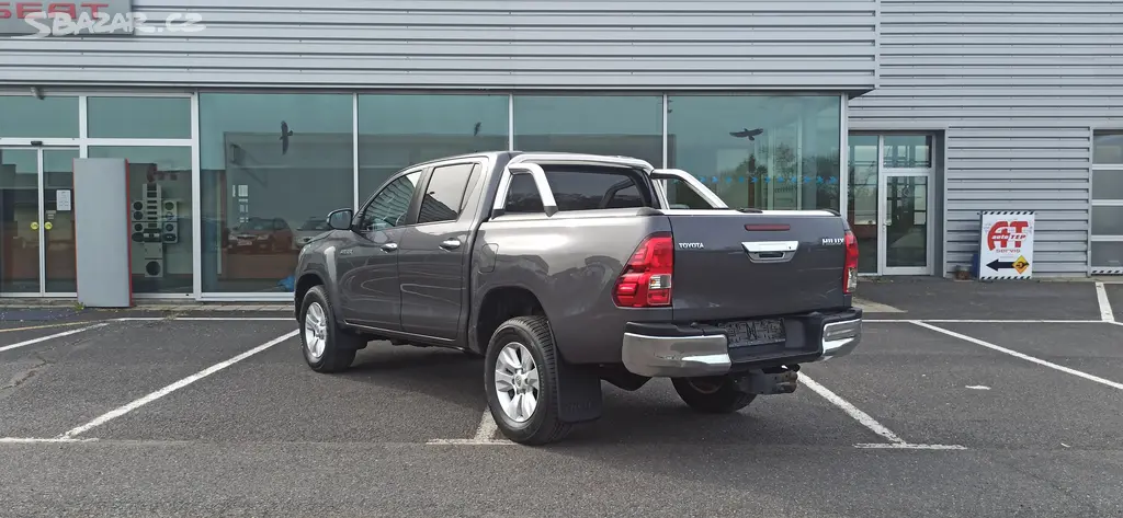 Toyota Hilux 2.4 D 4 D 4x4 Nové v ČR - fotka 6