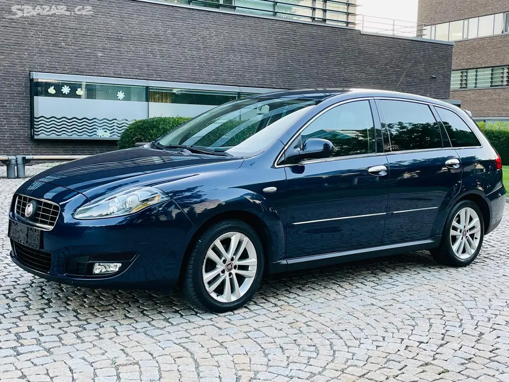 Fiat Croma, 1.9D SENZORY SERVISKA TAŽNÉ - fotka 4