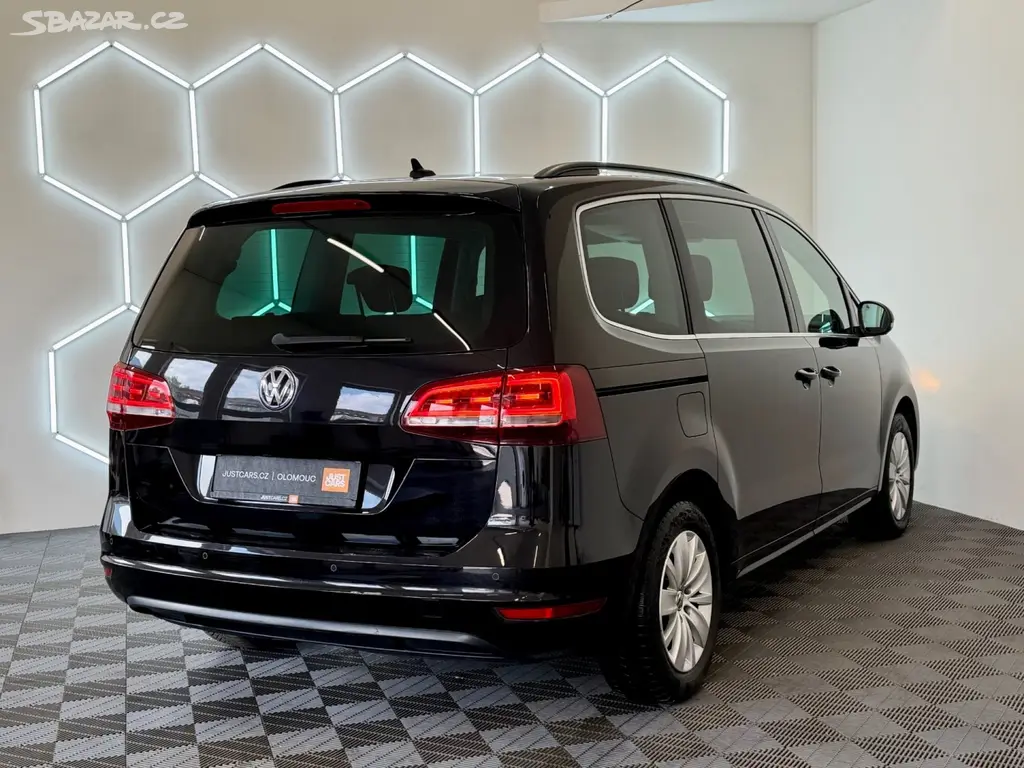 Volkswagen Sharan, 1.4 TSI 110kW 7MÍST/GPS NAVI - fotka 5