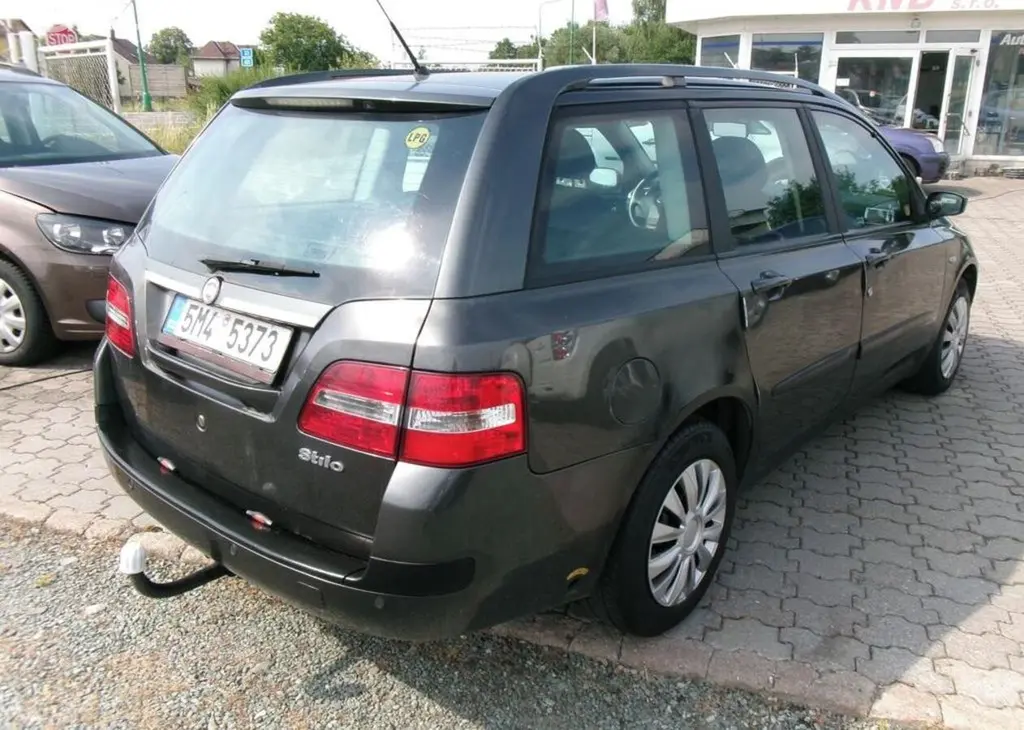 Fiat Stilo 1.4i 66kw,LPG,CZ benzín manuální - fotka 6
