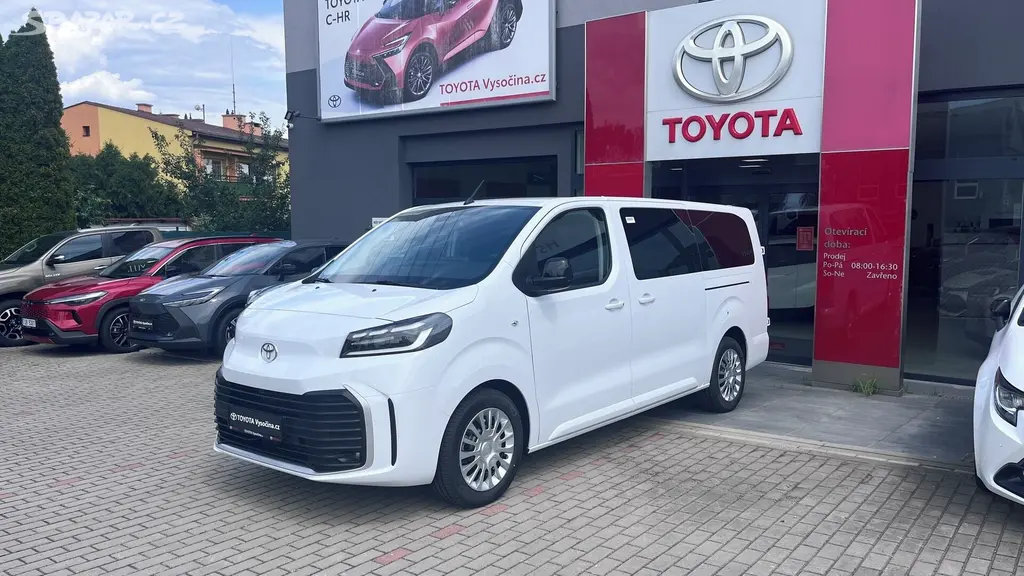 Toyota Proace Verso, MY26 L2 2,2 150PS Business 8