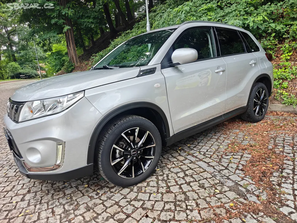 Suzuki Vitara 1.4 Booster Jet 4x4 Premium - fotka 4