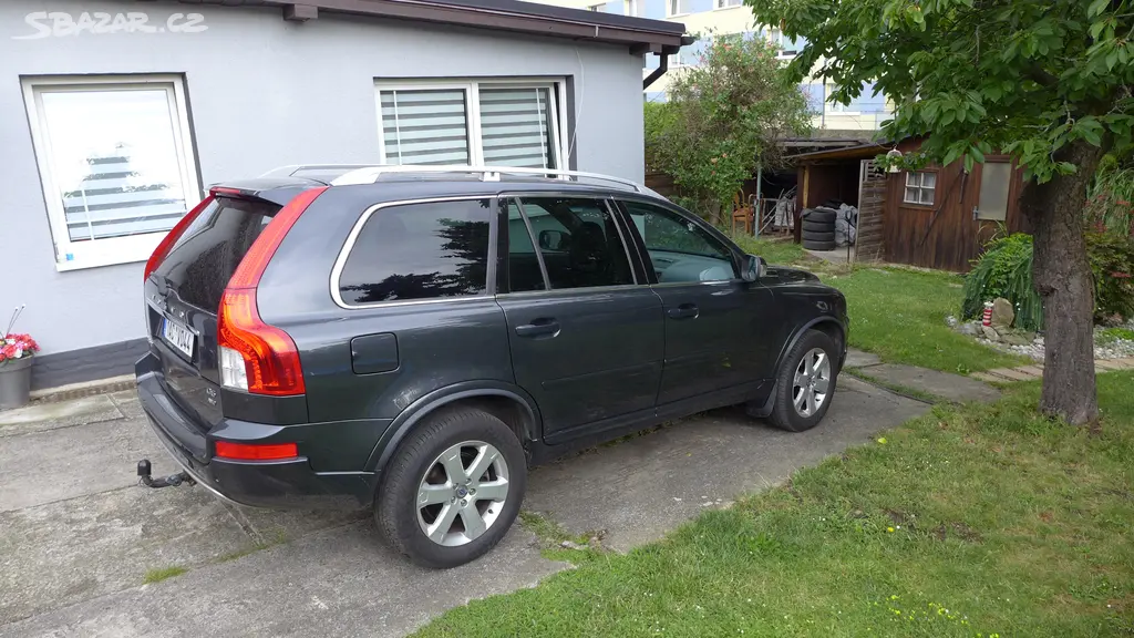 Volvo XC 90, 2.4 D5,147kW,AWD,automat,7 míst,2014 - fotka 4