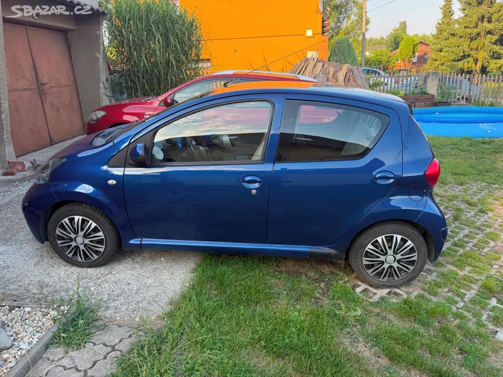 toyota Aygo 1.0 VVT-i - fotka 6