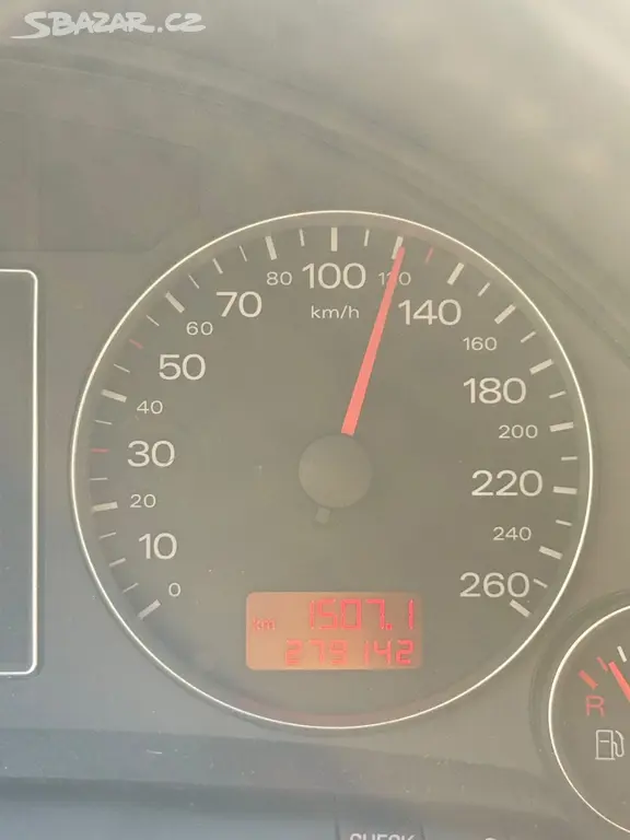 Audi a4 1.9tdi 85kw 2008 - fotka 3