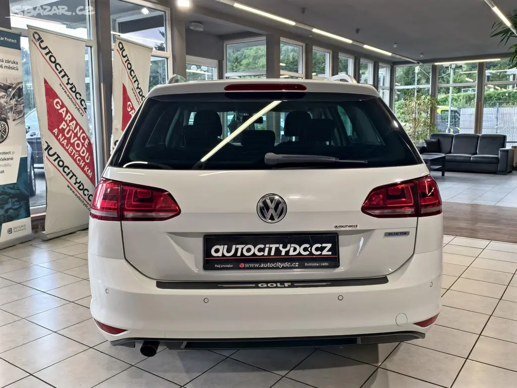 Volkswagen Golf, VARIANT 1.6 TDi HIGHLINE, ČR - fotka 6
